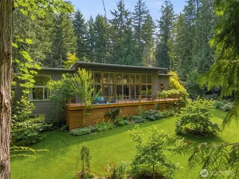 13123 Phelps Road NE Bainbridge Island WA 98110