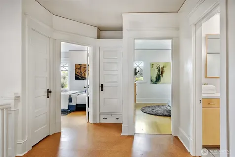 2202 N 41st Street Seattle WA 98103