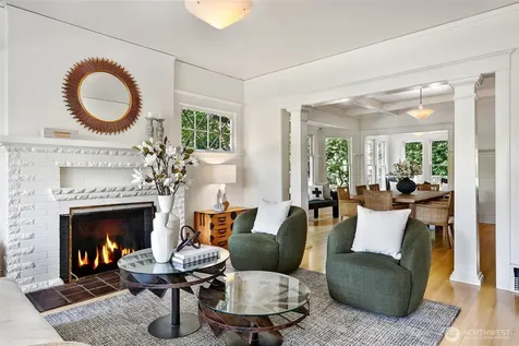 2202 N 41st Street Seattle WA 98103