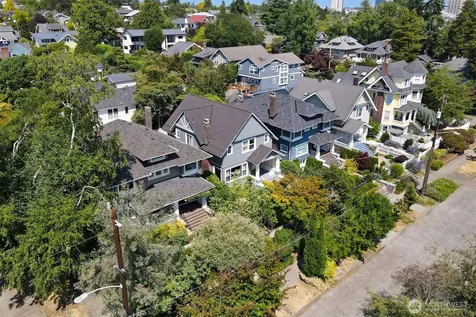 2202 N 41st Street Seattle WA 98103