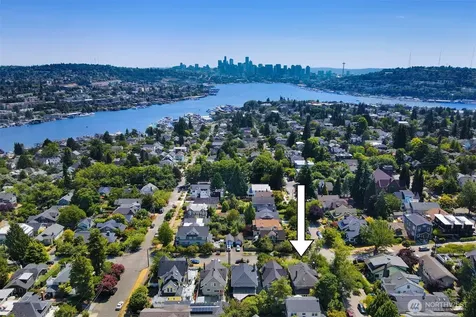 2202 N 41st Street Seattle WA 98103