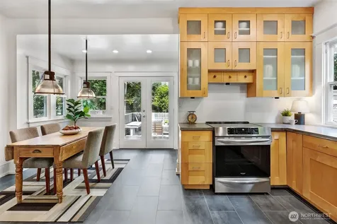 2202 N 41st Street Seattle WA 98103