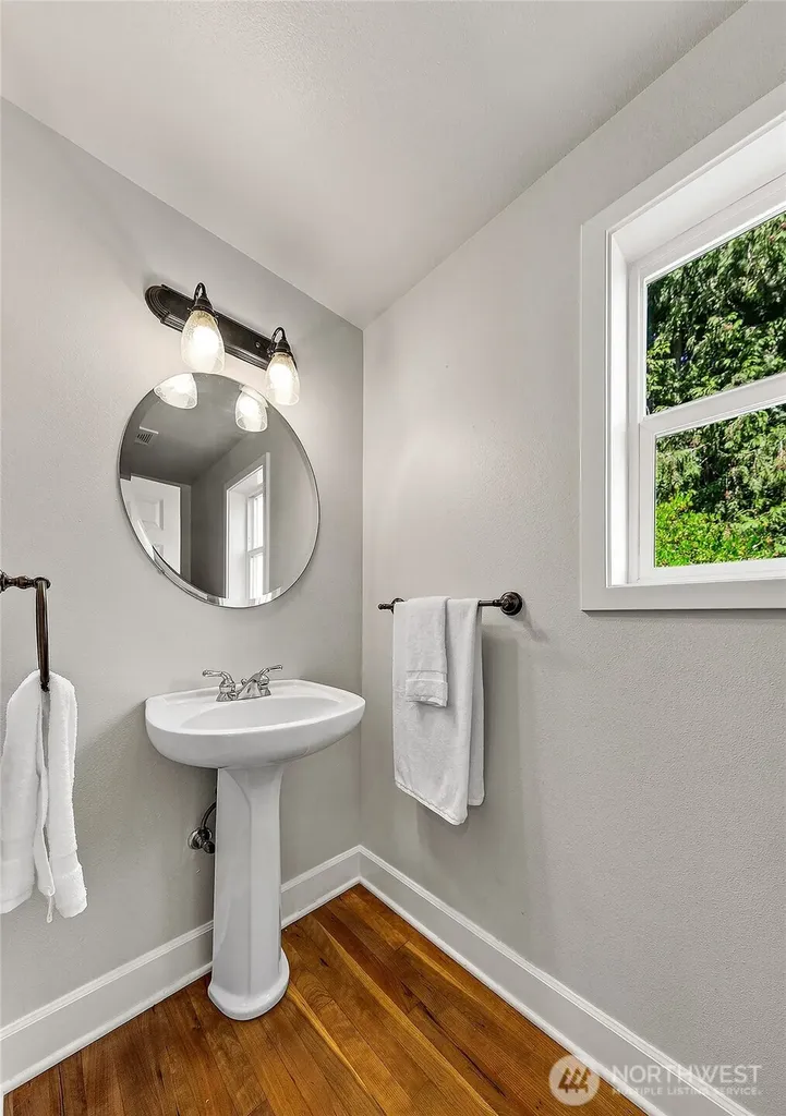 4518 49th Avenue S Seattle WA 98118
