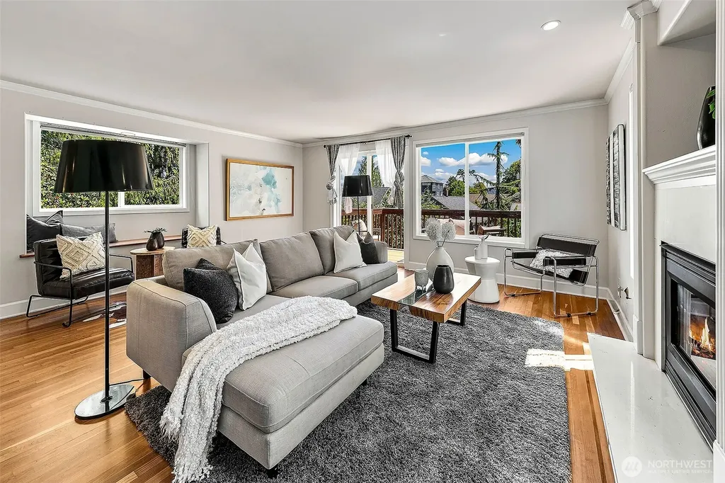 4518 49th Avenue S Seattle WA 98118