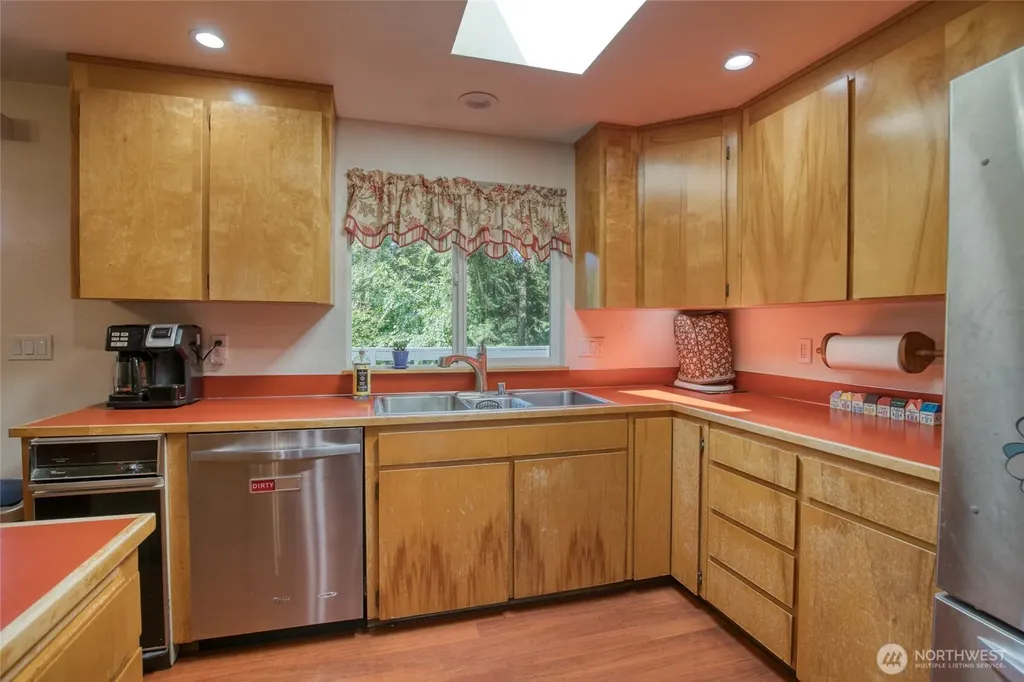 3530 71st Avenue W University Place WA 98466