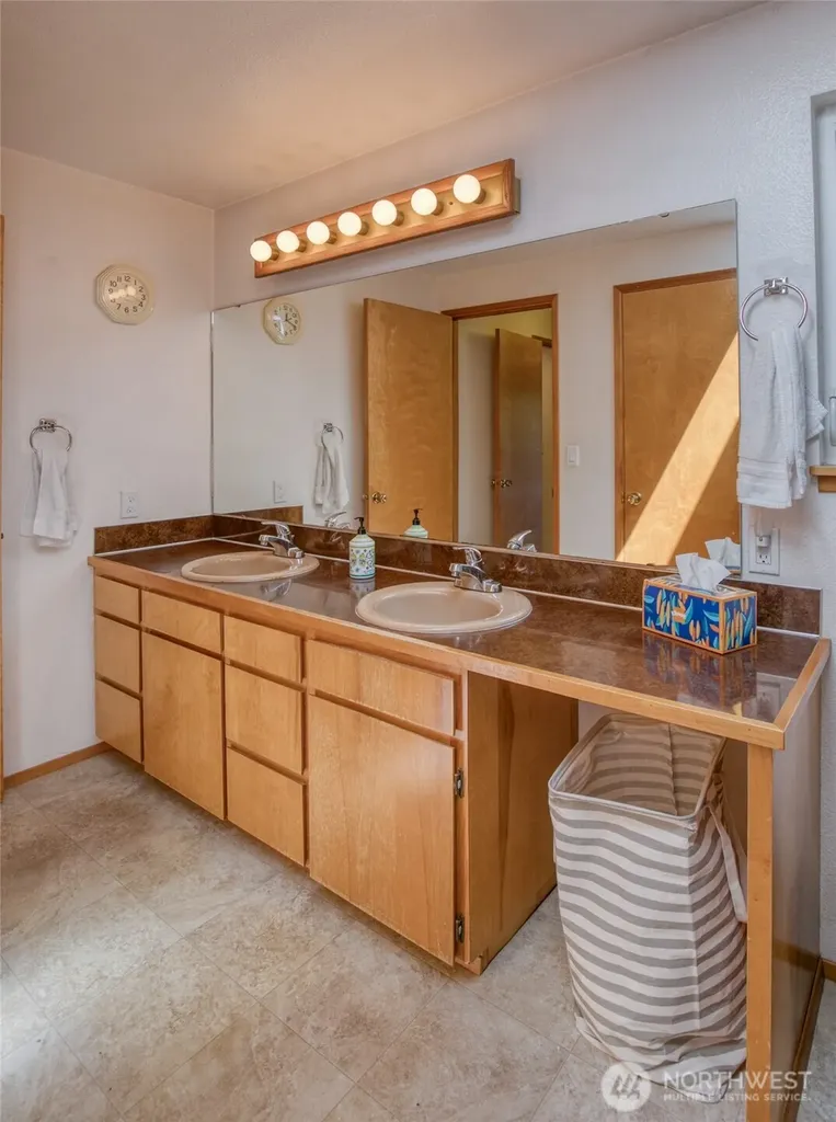 3530 71st Avenue W University Place WA 98466