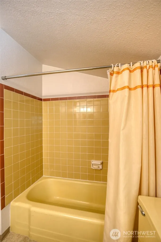 3530 71st Avenue W University Place WA 98466