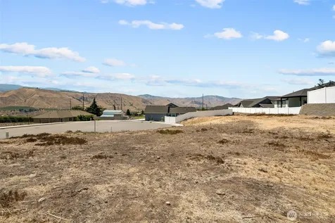 2571 Paisley Street SE East Wenatchee WA 98802