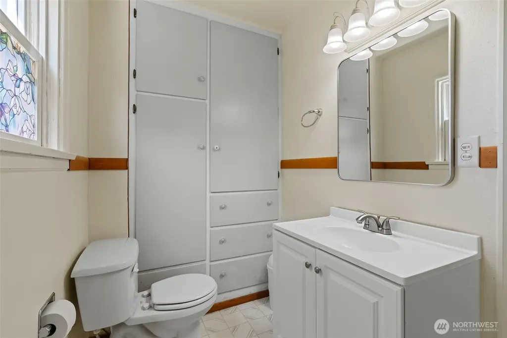 203 S Sprague Street Ellensburg WA 98926