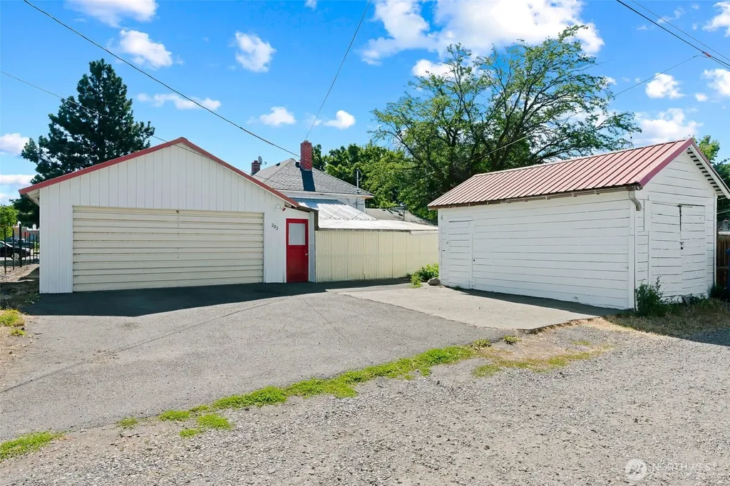 203 S Sprague Street Ellensburg WA 98926