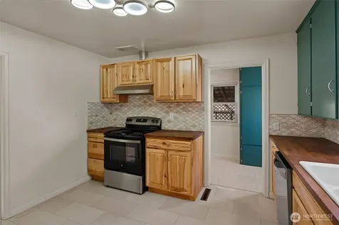 203 S Sprague Street Ellensburg WA 98926