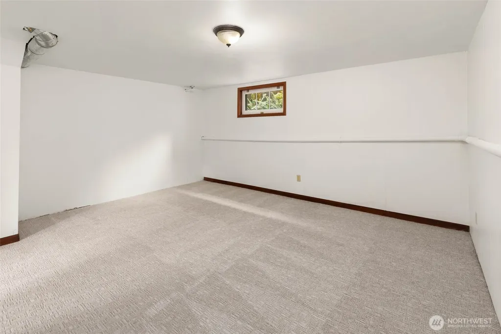 2626 W Boston Street Seattle WA 98199