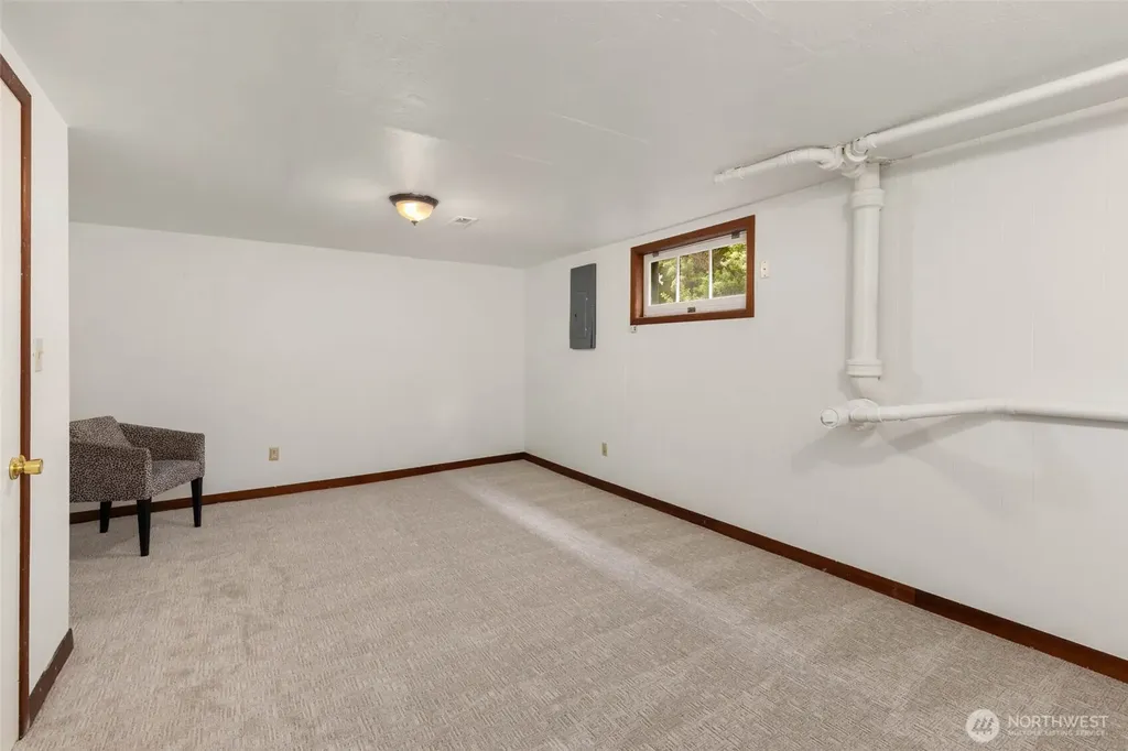 2626 W Boston Street Seattle WA 98199