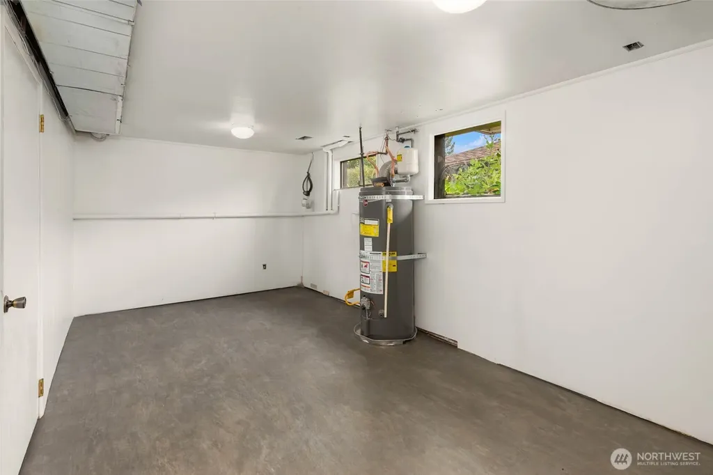 2626 W Boston Street Seattle WA 98199