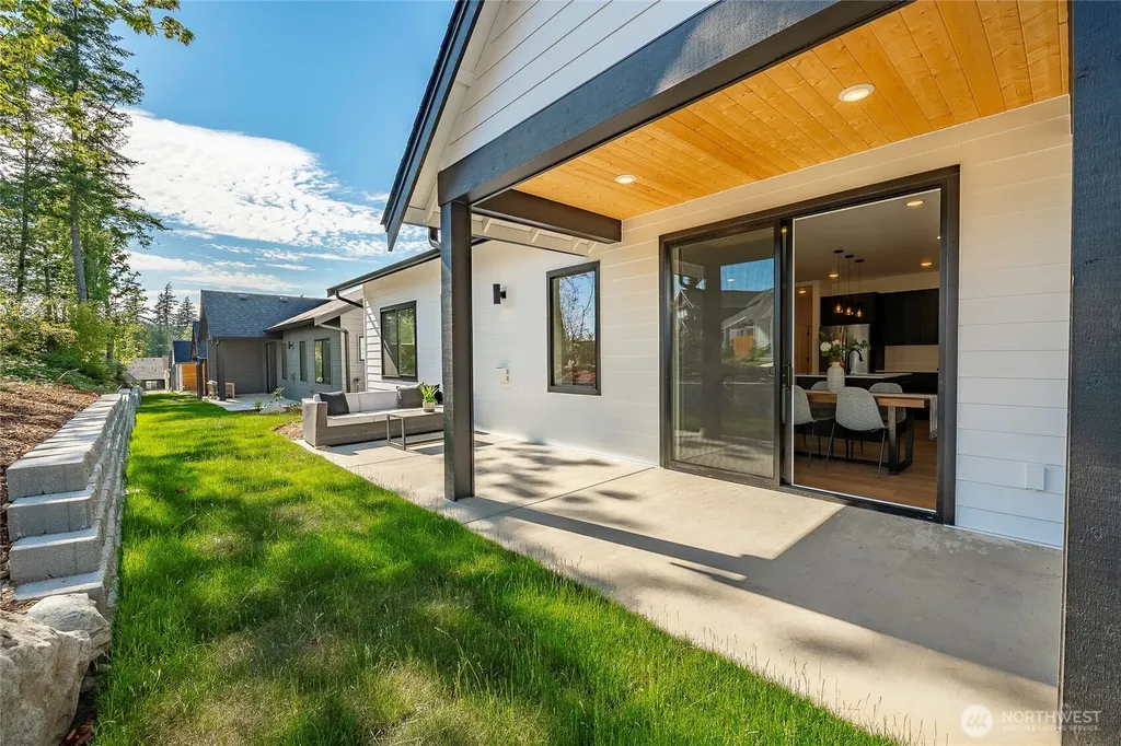 3011 Cedar View Way Blaine WA 98230