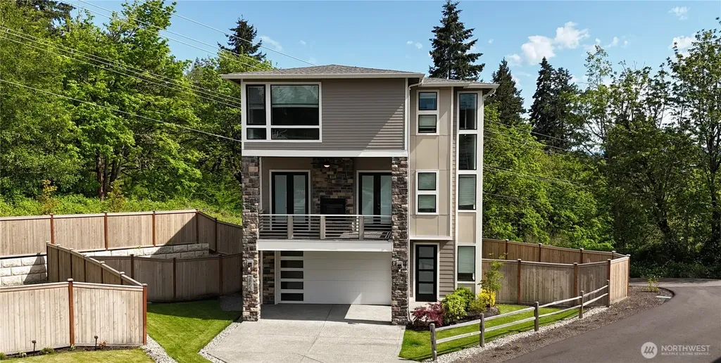 3853 95th Avenue E Edgewood WA 98371