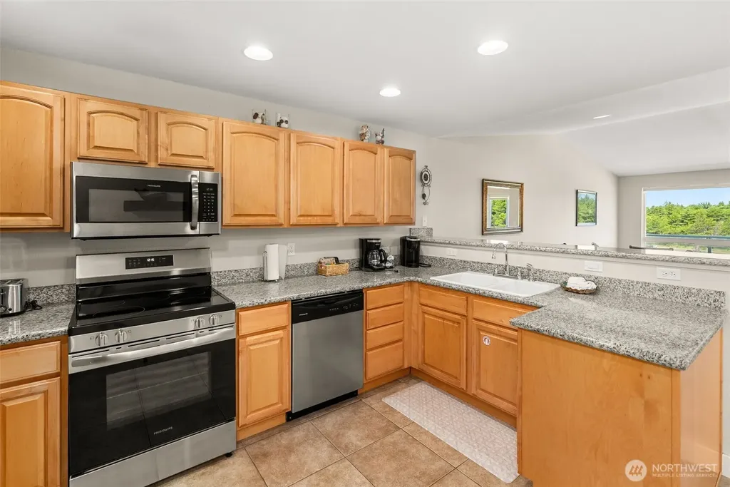 1600 Ocean Avenue Westport WA 98595