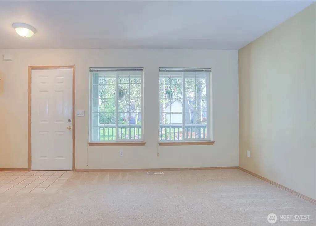 9124 Lewis NE Lacey WA 98516
