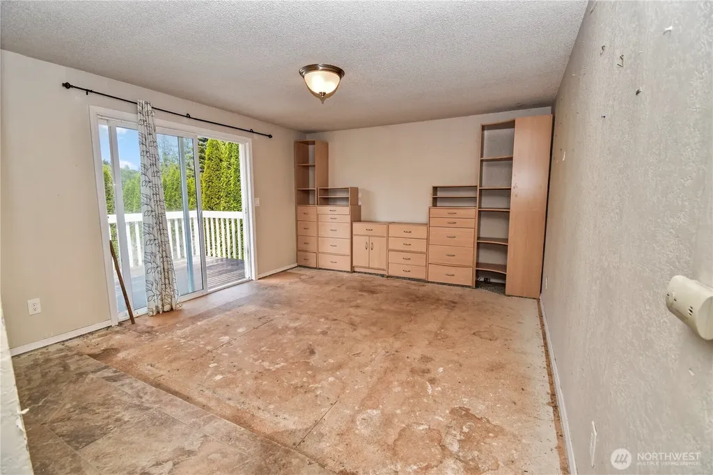 2407 255th Street NW Stanwood WA 98292