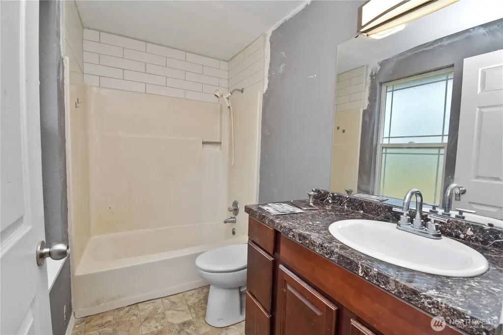2407 255th Street NW Stanwood WA 98292