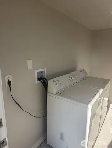 404 S Division Lane Tacoma WA 98418