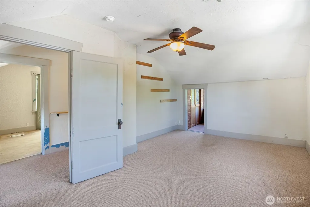 5609 318th Avenue NE Carnation WA 98014