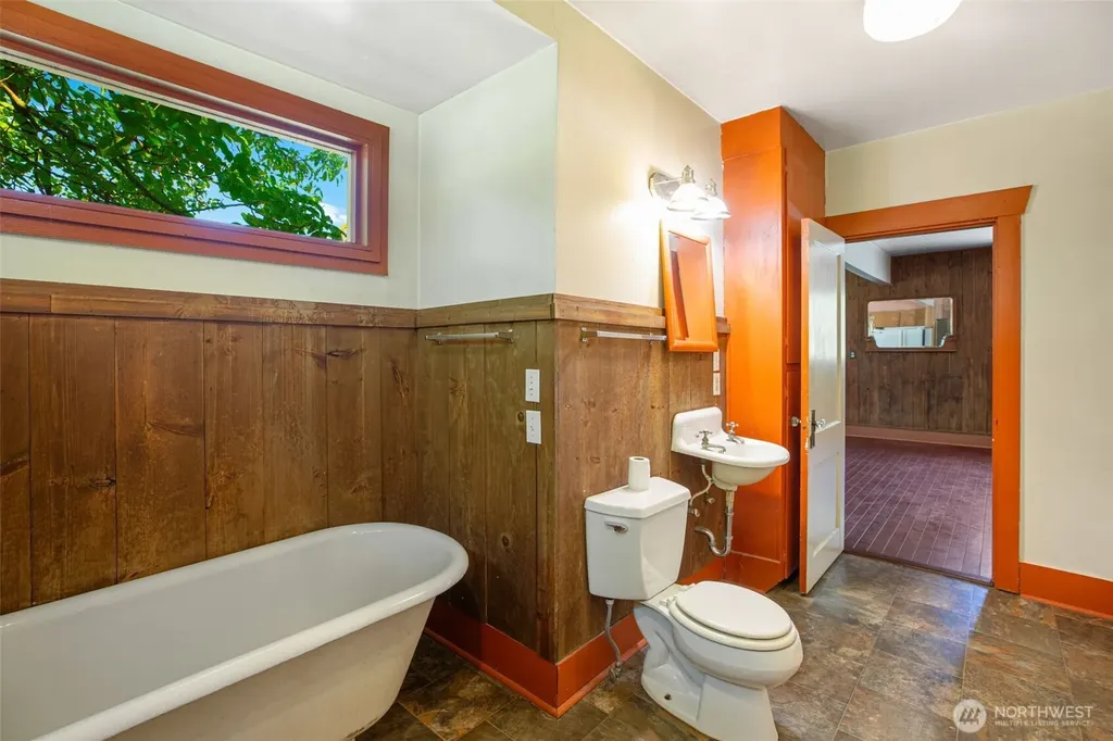 5609 318th Avenue NE Carnation WA 98014