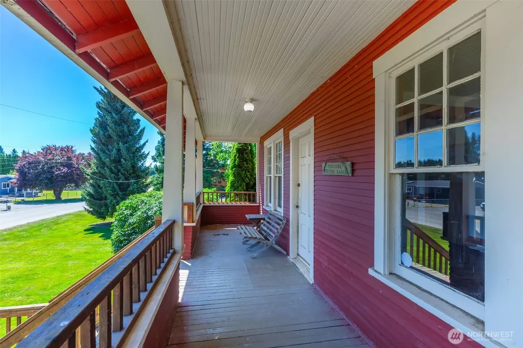 5609 318th Avenue NE Carnation WA 98014