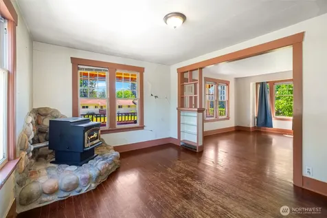 5609 318th Avenue NE Carnation WA 98014