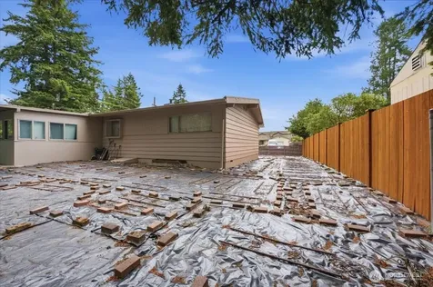6309 193rd Street SW Lynnwood WA 98036