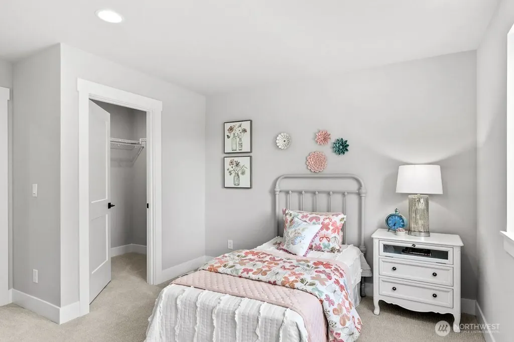 20114 10th Avenue W Lynnwood WA 98087