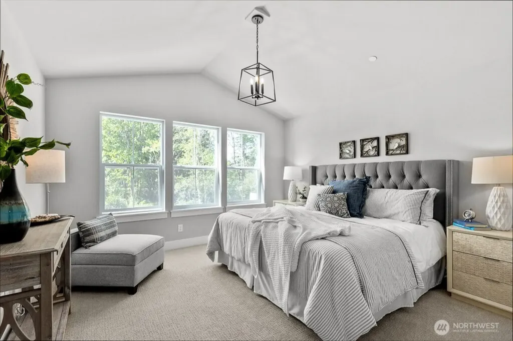 20114 10th Avenue W Lynnwood WA 98087