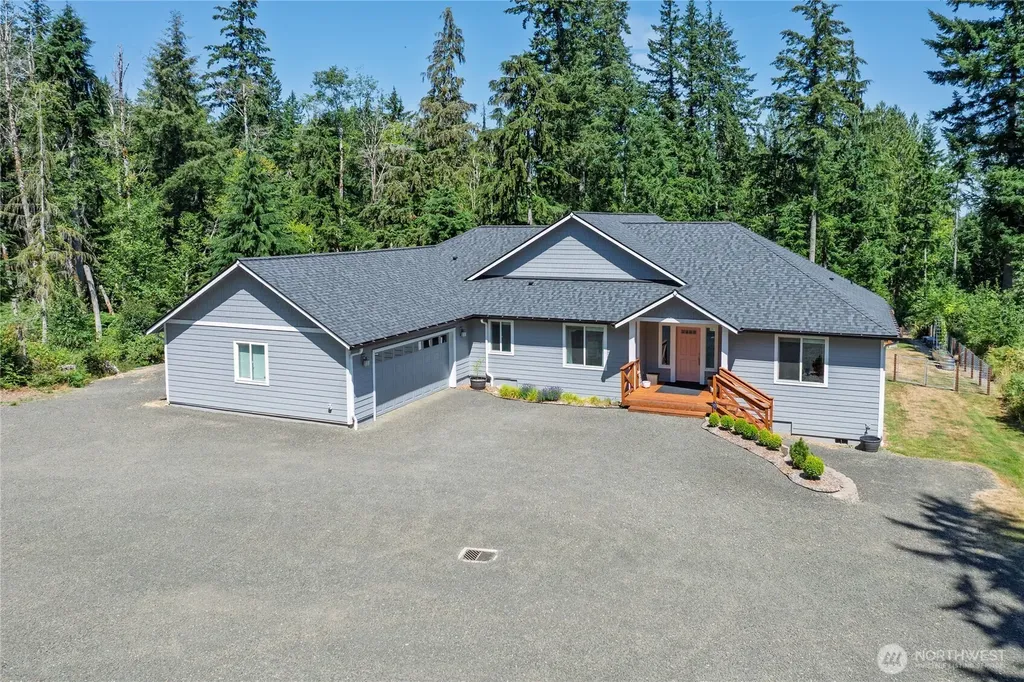 13642 NW Red Maple Way Bremerton WA 98312