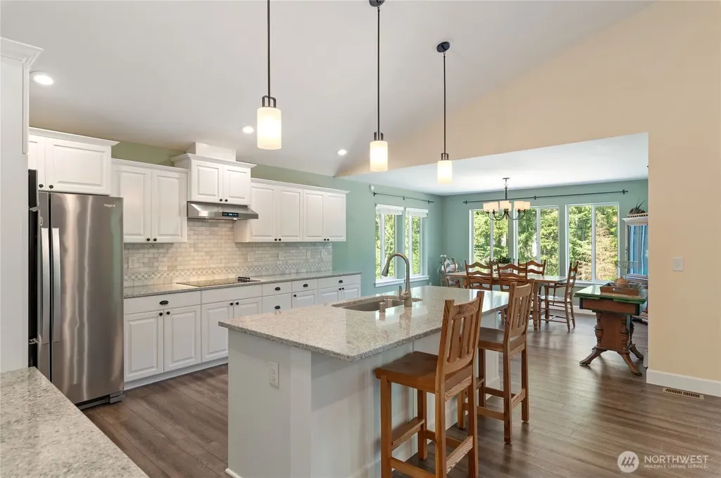 13642 NW Red Maple Way Bremerton WA 98312