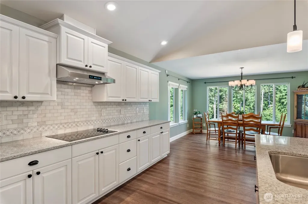 13642 NW Red Maple Way Bremerton WA 98312