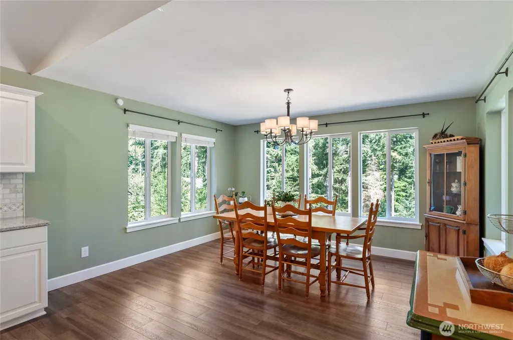 13642 NW Red Maple Way Bremerton WA 98312