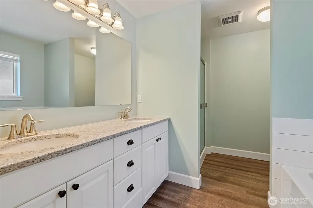 13642 NW Red Maple Way Bremerton WA 98312