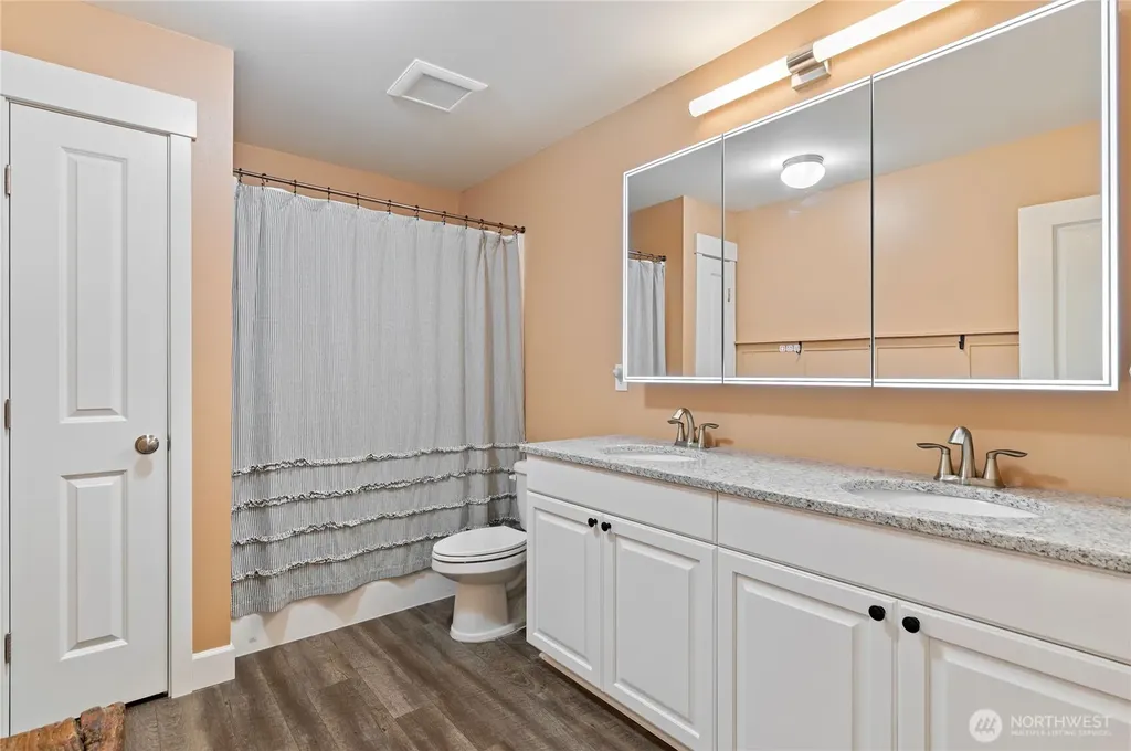 13642 NW Red Maple Way Bremerton WA 98312
