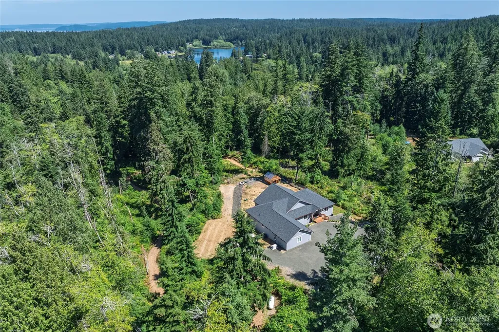13642 NW Red Maple Way Bremerton WA 98312
