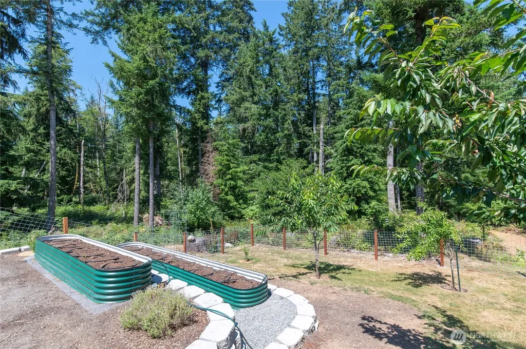 13642 NW Red Maple Way Bremerton WA 98312