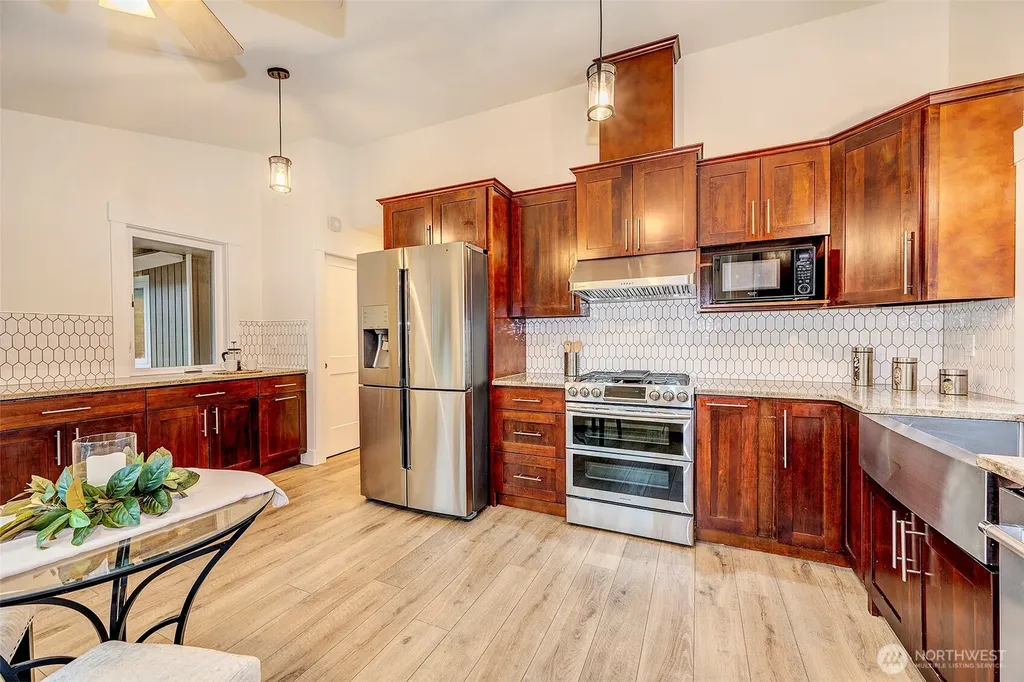 13702 173rd Place NE Redmond WA 98052