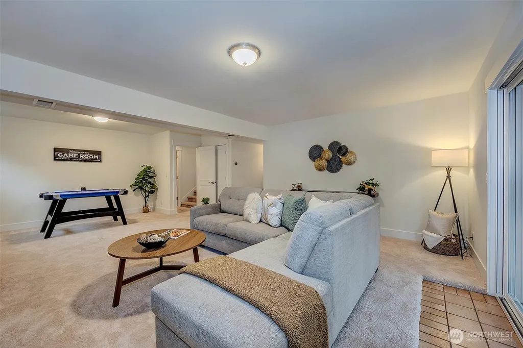 13702 173rd Place NE Redmond WA 98052