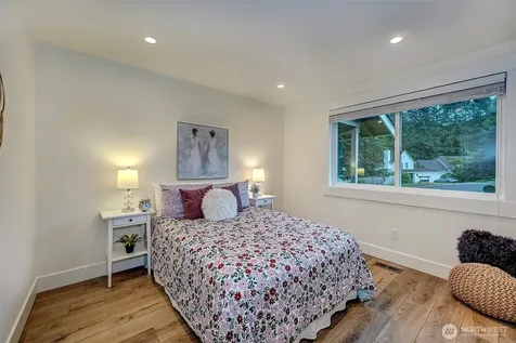 13702 173rd Place NE Redmond WA 98052