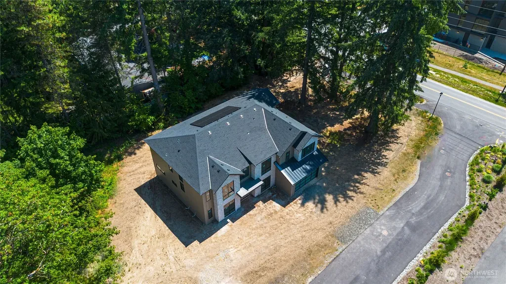 19550 167th Place NE Woodinville WA 98072