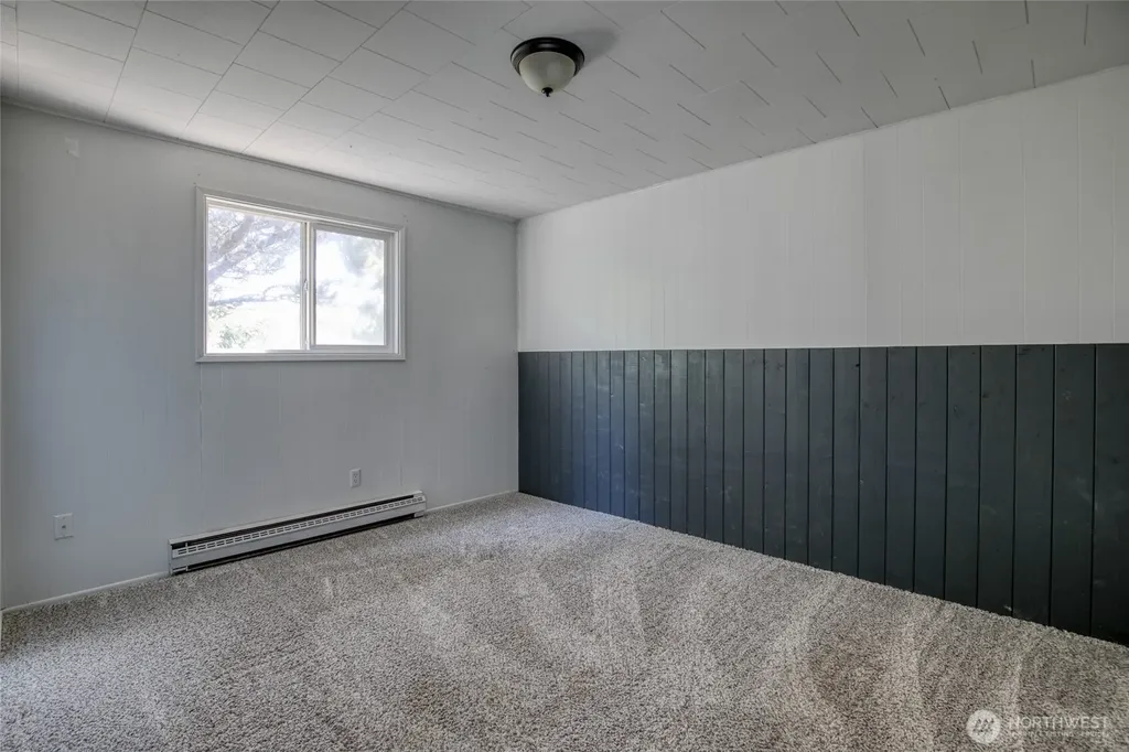 516 Sand Dune Avenue SW Ocean Shores WA 98569