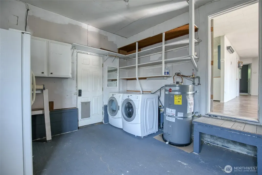 516 Sand Dune Avenue SW Ocean Shores WA 98569