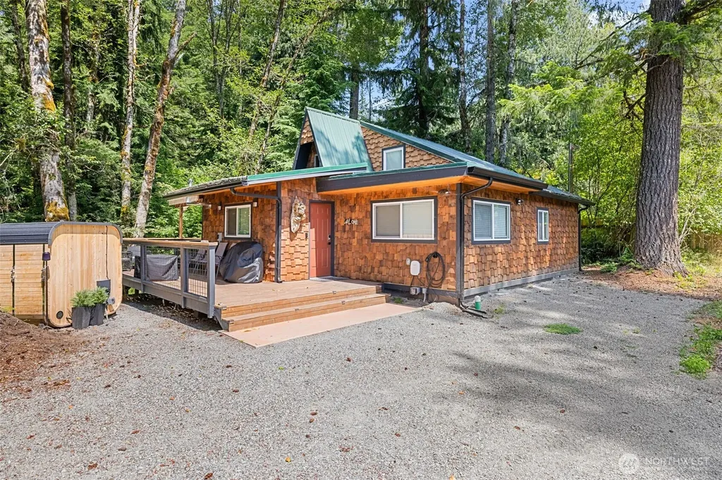 178 Skate Creek Road N Ashford WA 98328
