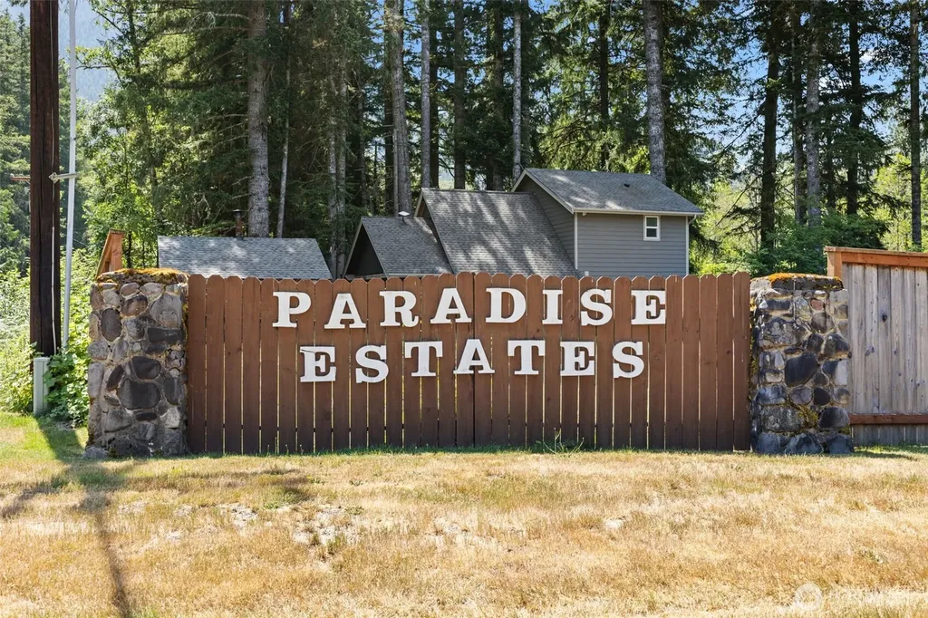 178 Skate Creek Road N Ashford WA 98328