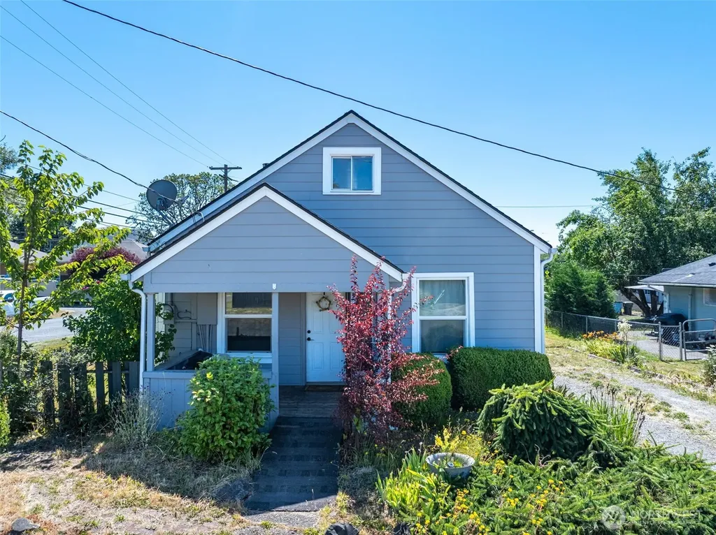 117 SW 12th Street Chehalis WA 98532