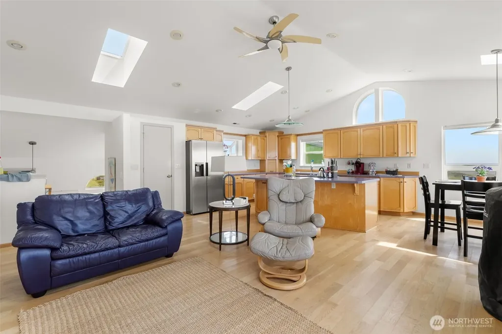 511 Dune Crest Drive Westport WA 98595